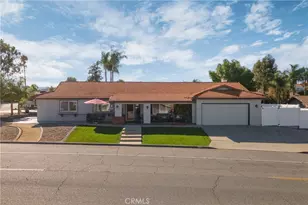 30051 Vacation, Canyon Lake, CA 92587 - Photo 1