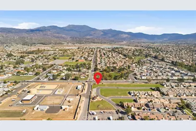 1305 Senator, San Jacinto, CA 92583 - Photo 7