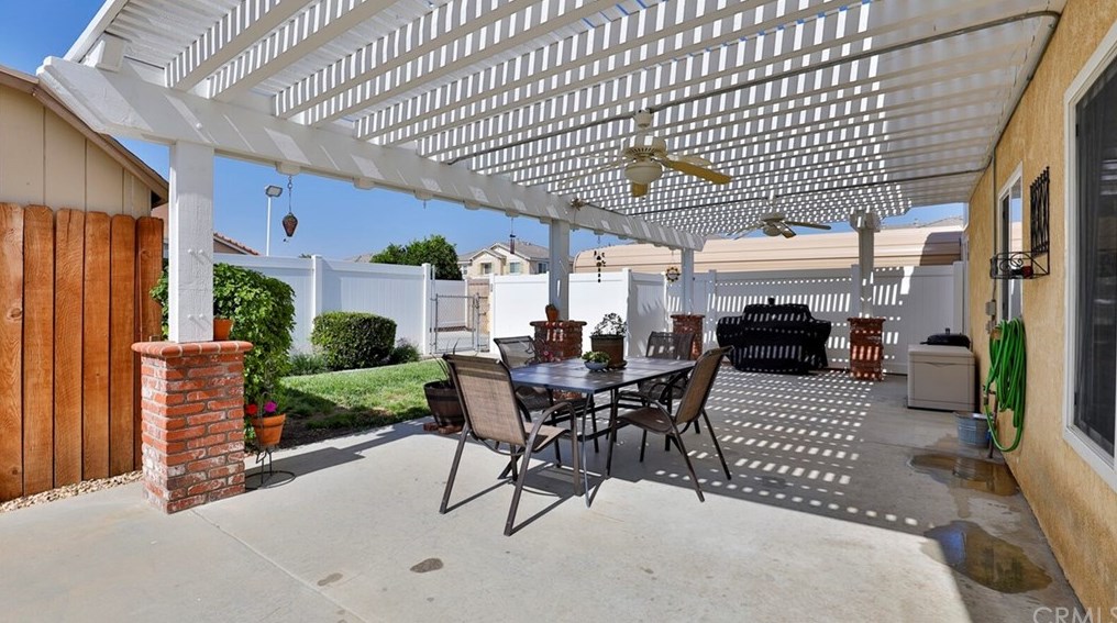 25212 Pebble Creek Way, Moreno Valley CA 92551-2589 exterior