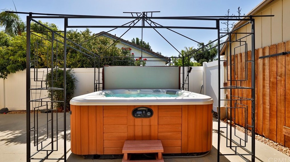 25212 Pebble Creek Way, Moreno Valley CA 92551-2589 exterior