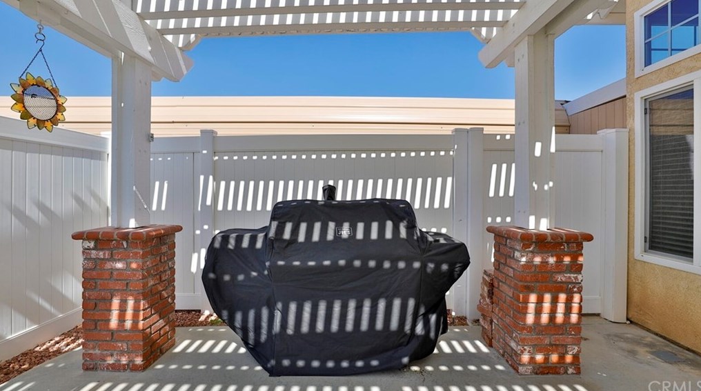 25212 Pebble Creek Way, Moreno Valley CA 92551-2589 exterior