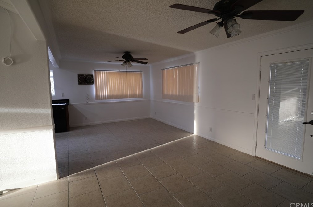 5995 Morongo Rd, Twntynine Plm CA  92277-2051 exterior