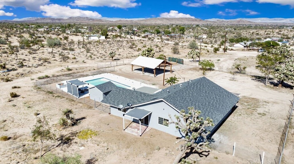 3634 El Dorado Ave, Yucca Valley CA  92284-9137 exterior