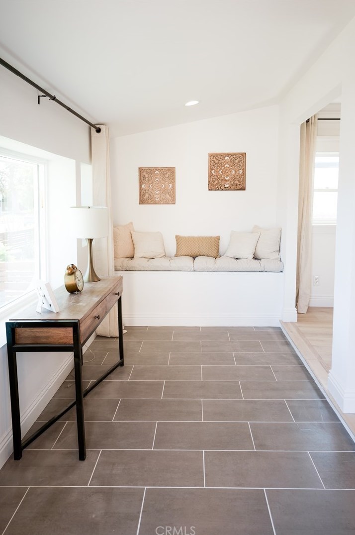 5455 5th Ave, Los Angeles CA  90043-2635 exterior