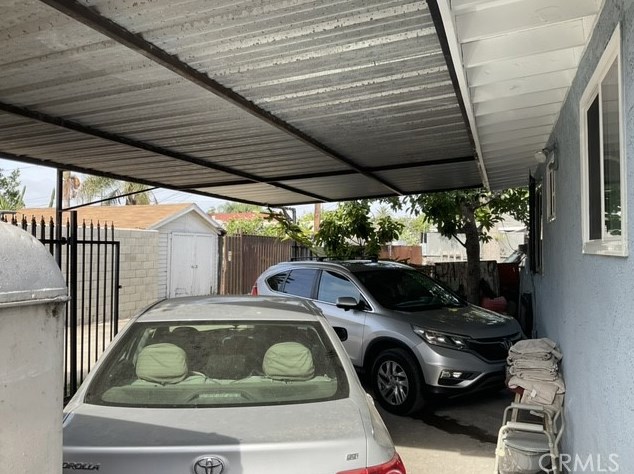 1430 57th St, Los Angeles CA  90011-4926 exterior