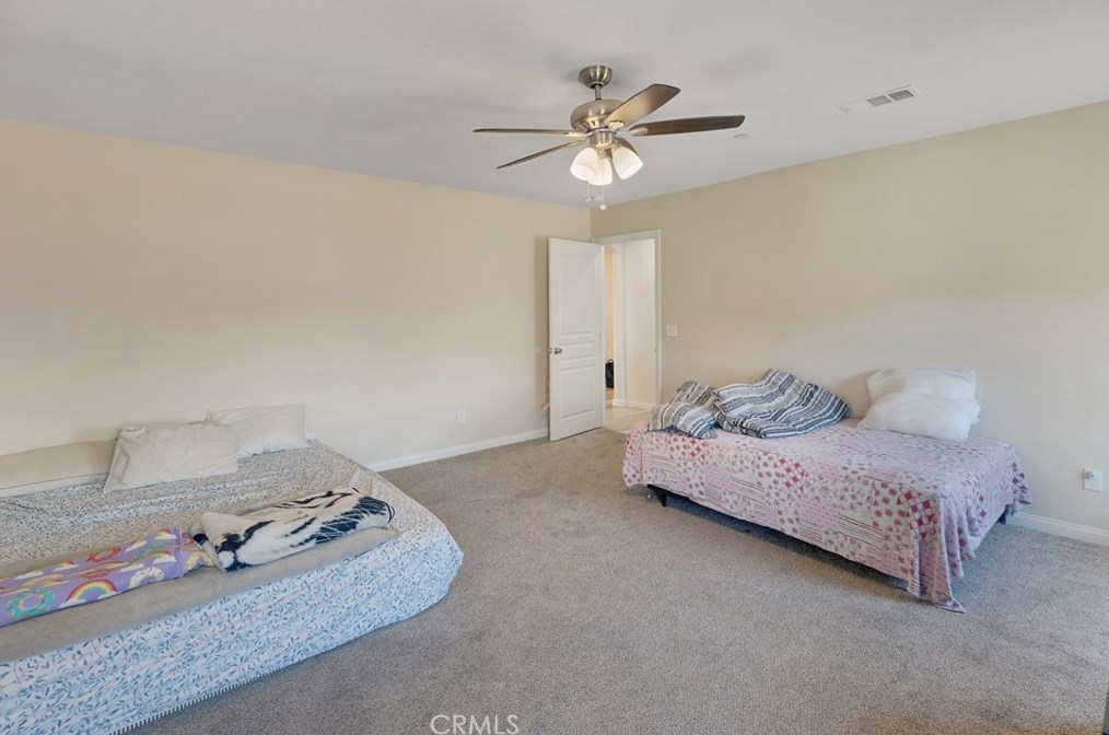 16515 Las Palmas St, Hesperia CA  92345-2114 exterior