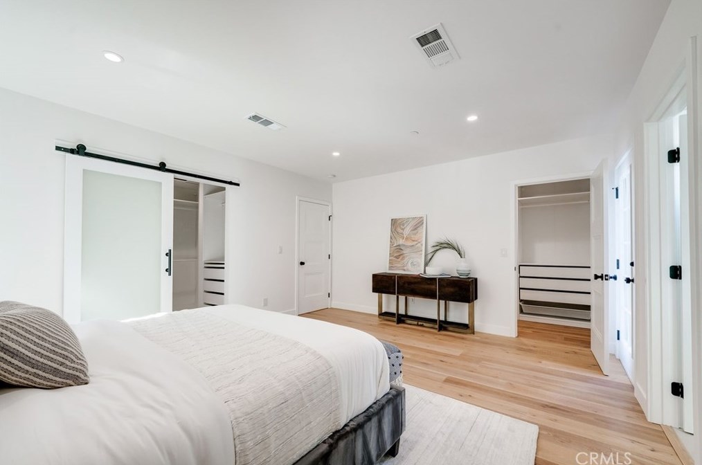 1172 Masselin Ave, Los Angeles CA  90019-2537 exterior