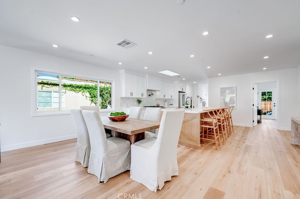 1172 Masselin Ave, Los Angeles CA  90019-2537 exterior