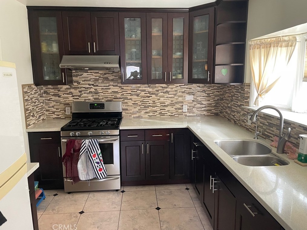 1715 3 St, Alhambra CA  91801-7202 exterior