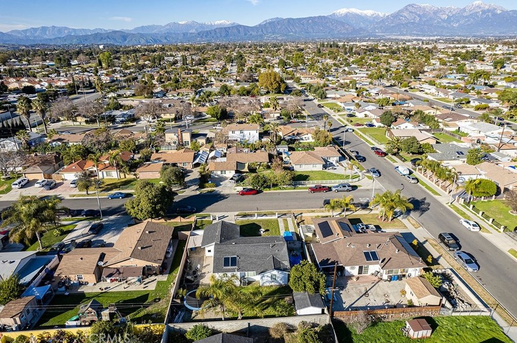 876 Calpine Ct, Pomona CA  91766-6209 exterior