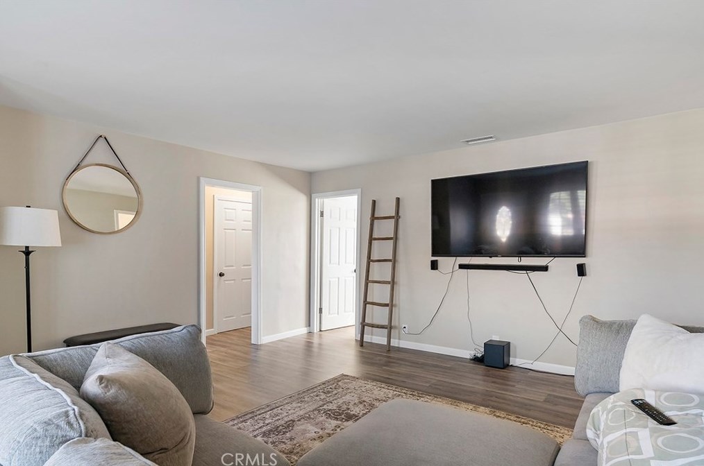 876 Calpine Ct, Pomona CA  91766-6209 exterior