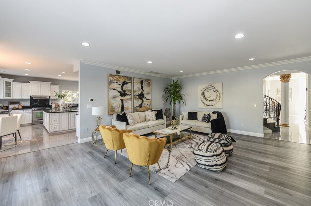 568 Avenida Esplendor, Walnut CA  91789-2684 exterior