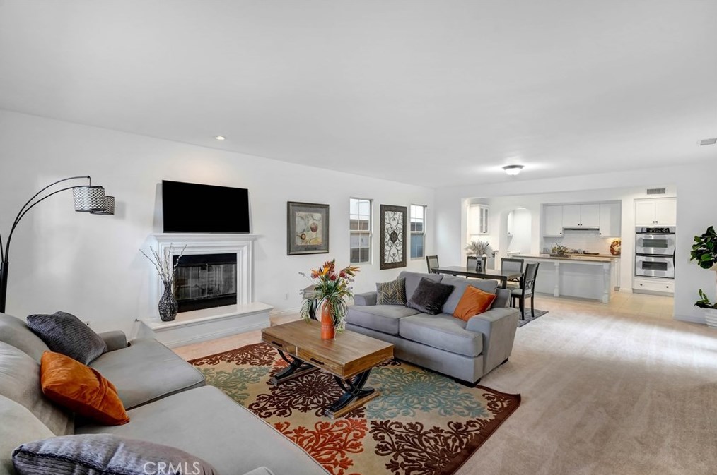 3027 Hampton Way, Ontario CA  91761-2631 exterior