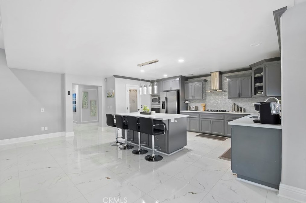 12909 Casco Rd, Apple Valley CA  92308-6265 exterior
