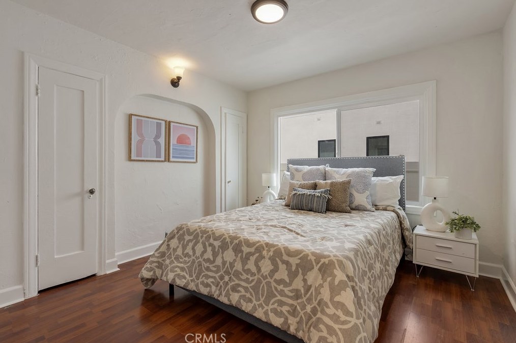 1852 Cochran Ave, Los Angeles CA  90019-5218 exterior