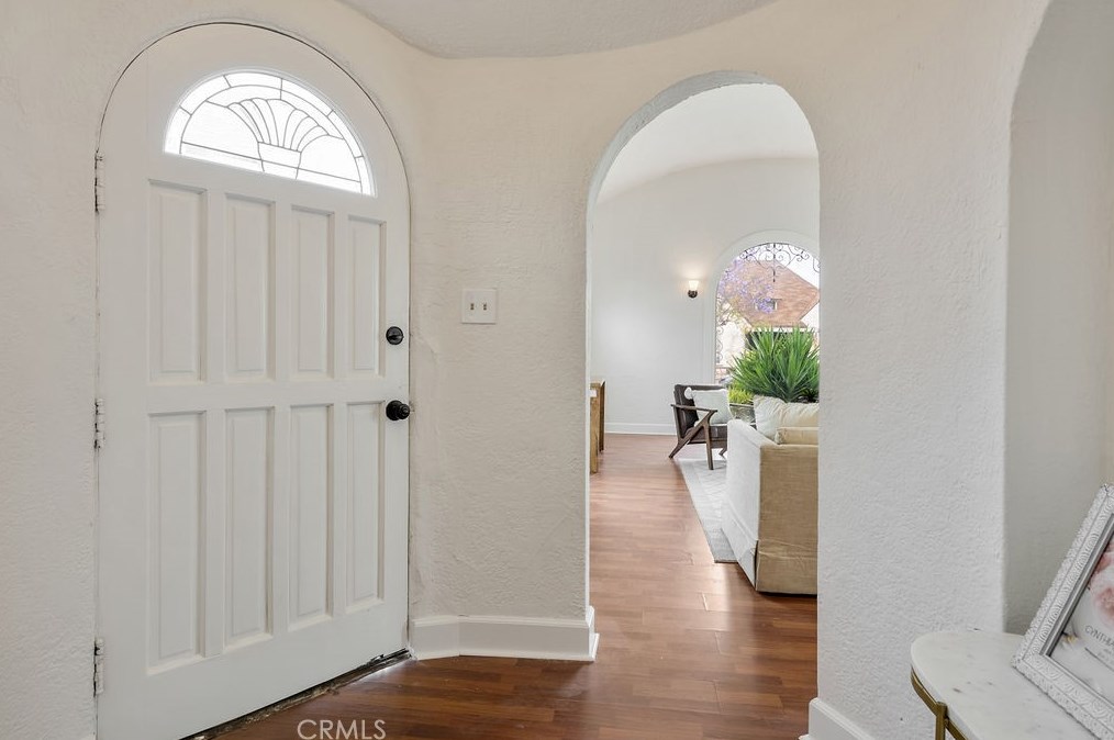 1852 Cochran Ave, Los Angeles CA  90019-5218 exterior