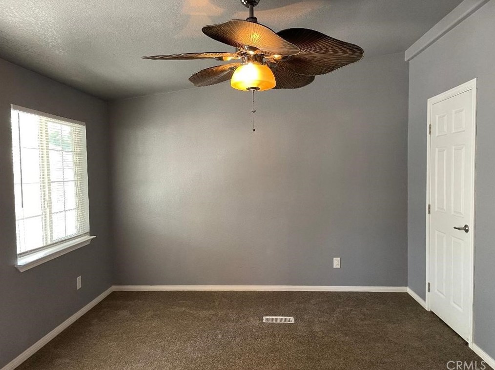 879 Palm Ave, Hemet CA  92543-6964 exterior