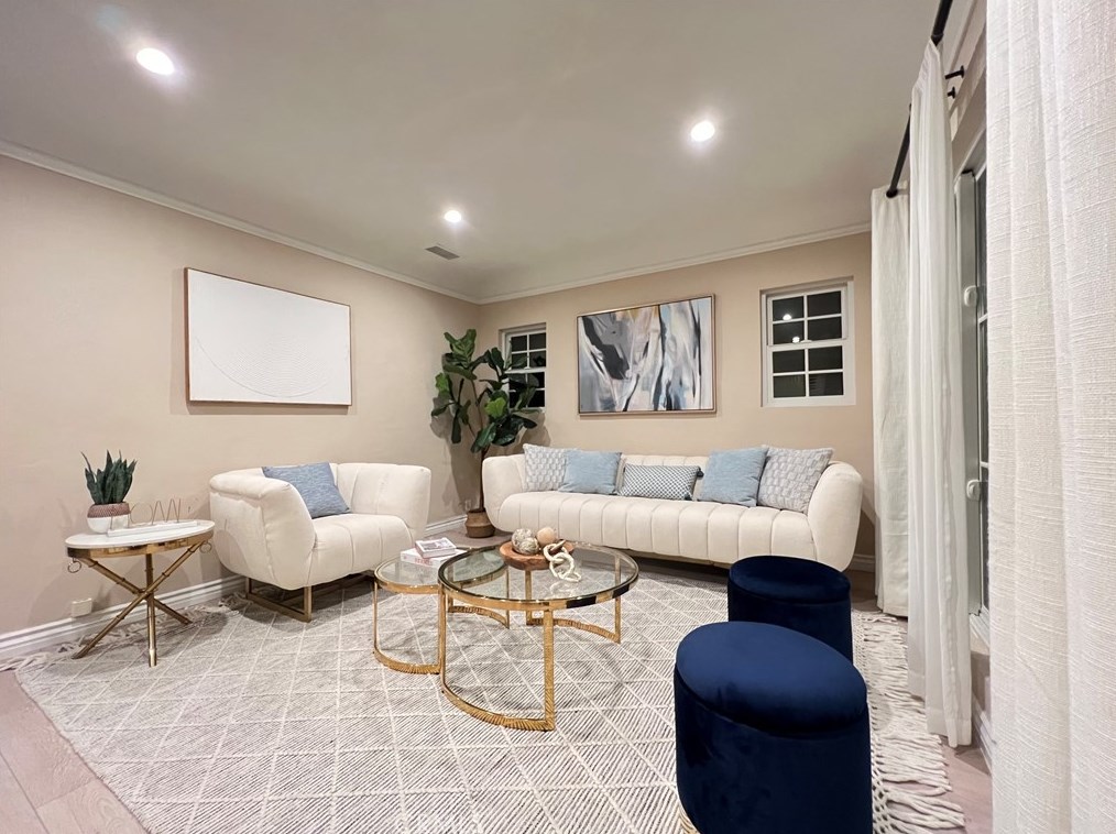 329 Stanton St, Pasadena CA  91103-1458 exterior