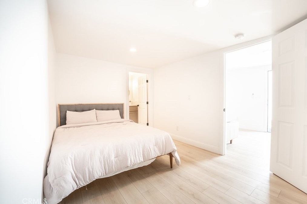 1558 105 St, Los Angeles CA  90003-4726 exterior