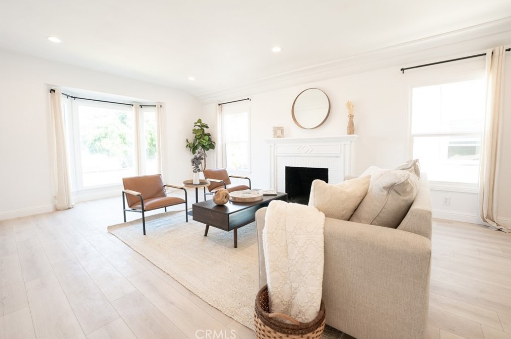 1558 105 St, Los Angeles CA  90003-4726 exterior