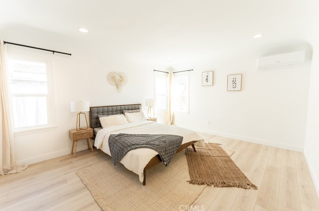 1558 105 St, Los Angeles CA  90003-4726 exterior