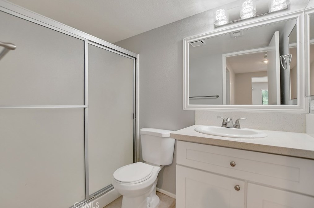 1325 Shakespeare Dr, Riverside CA  92506-5378 exterior