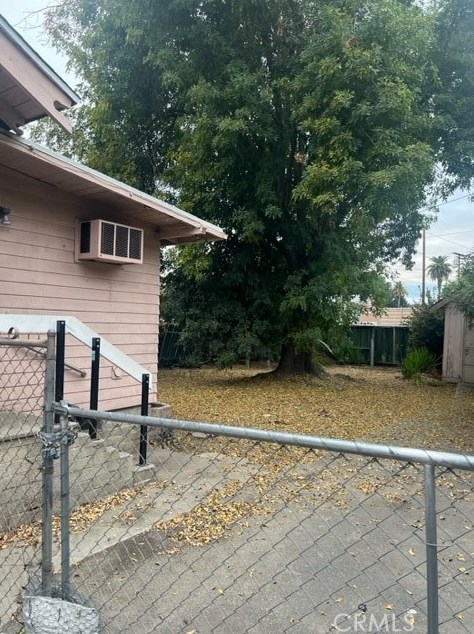 873 Towne Ave, Pomona CA  91766-3650 exterior