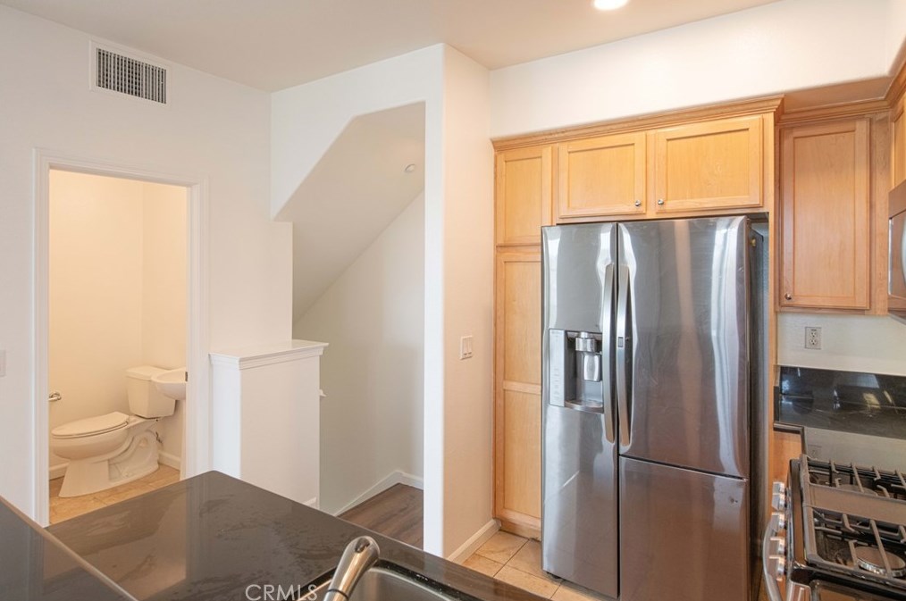 815 Tubman Dr, Oakland CA  94603-3060 exterior