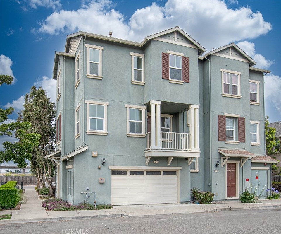 815 Tubman Dr, Oakland CA  94603-3060 exterior