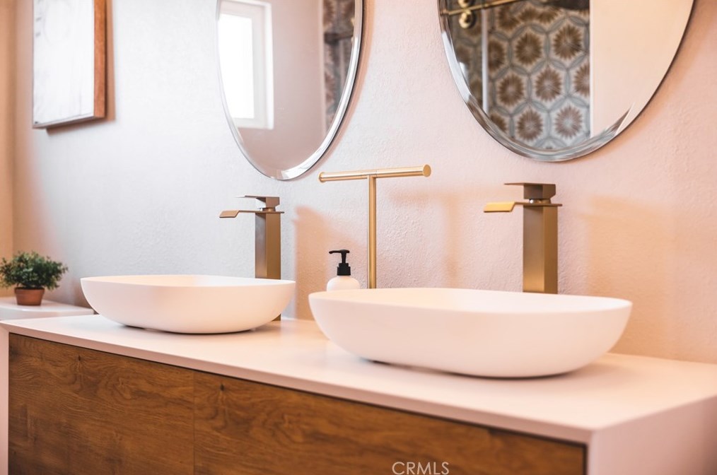 2021 Calle Candela, Fullerton CA  92833-1540 exterior