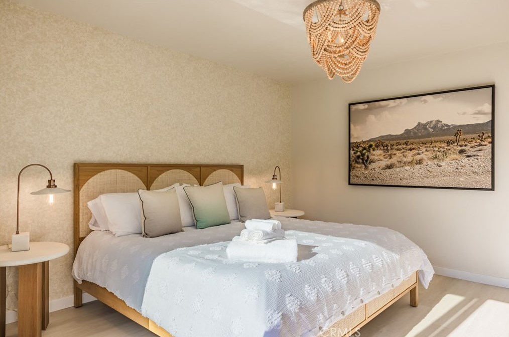 2021 Calle Candela, Fullerton CA  92833-1540 exterior