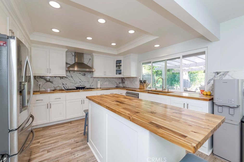 1727 Mountain View Pl, Fullerton CA  92831-1227 exterior