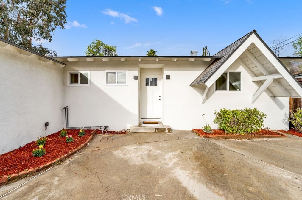 413 Alta Mesa Dr, Riverside CA  92507-3109 exterior