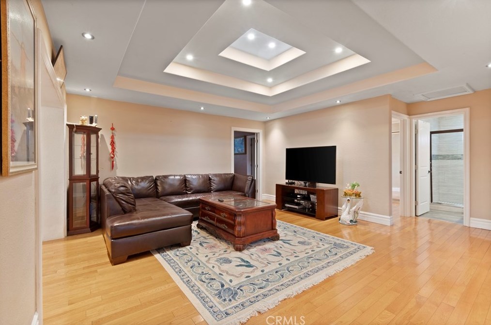 716 Galatea St, Glendora CA 91740-4954 exterior