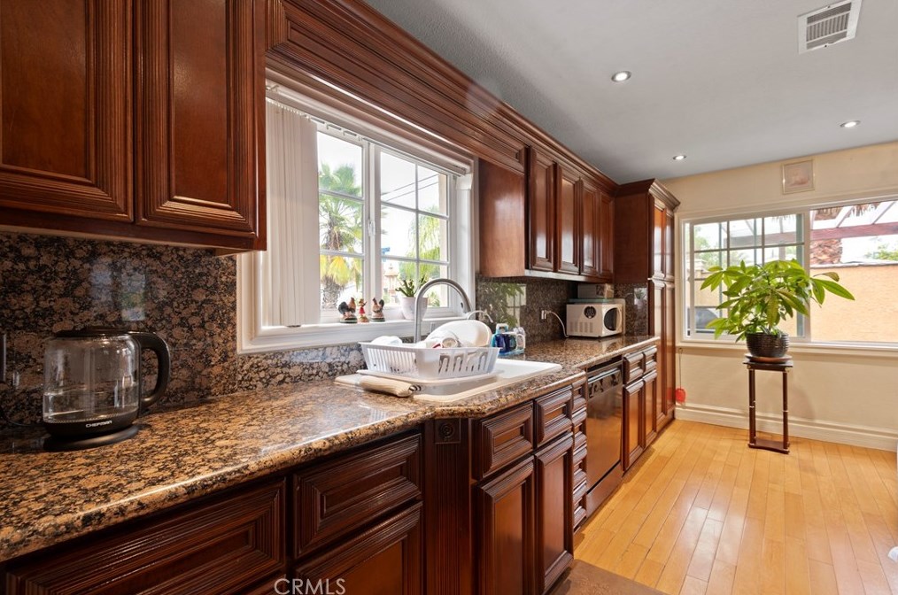 716 Galatea St, Glendora CA 91740-4954 exterior