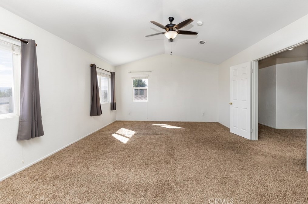 8953 Glenwood Ave, Hesperia CA  92344-8275 exterior