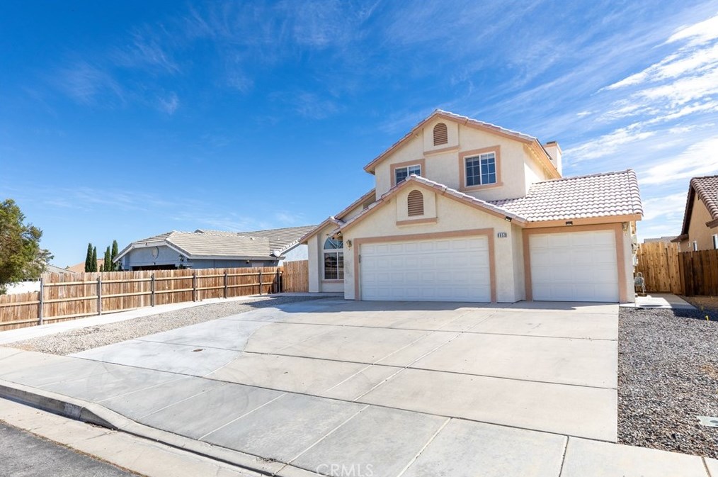 8953 Glenwood Ave, Hesperia CA  92344-8275 exterior