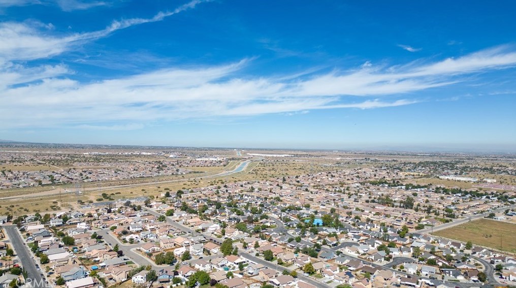 8953 Glenwood Ave, Hesperia CA  92344-8275 exterior