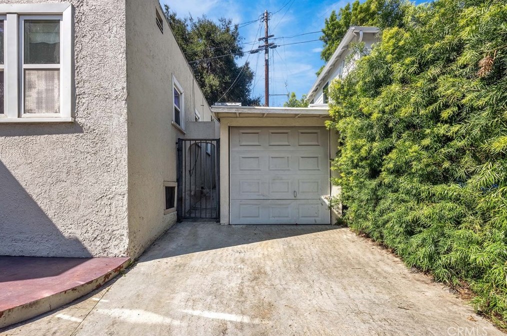 929 Sanborn Ave, Los Angeles CA  90029-3017 exterior