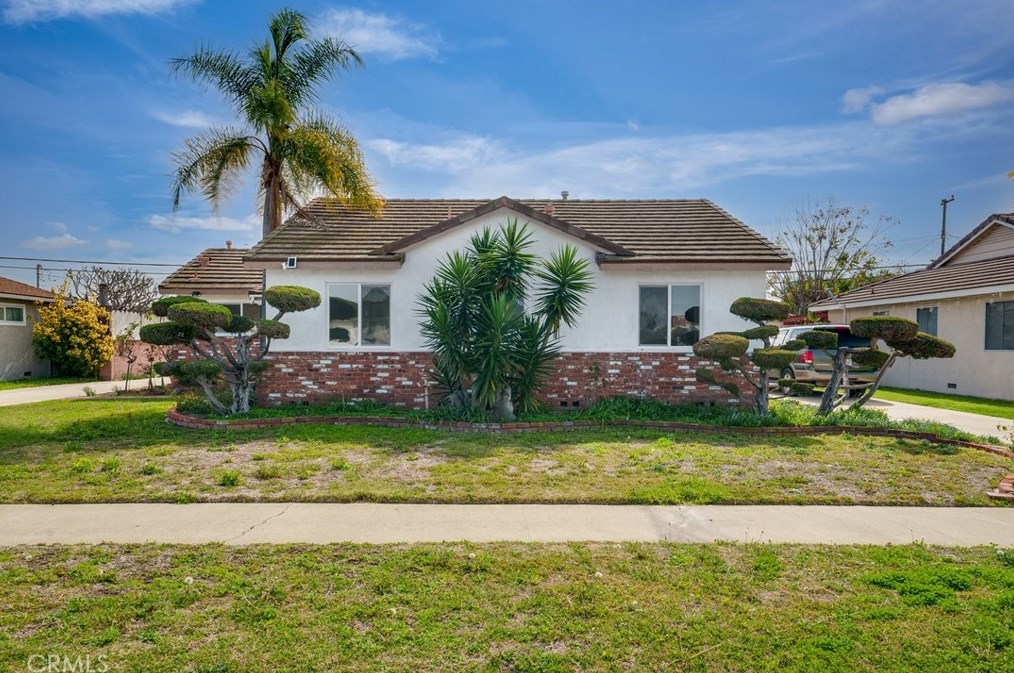 11842 Dorada Ave, Garden Grove CA  92840-5501 exterior