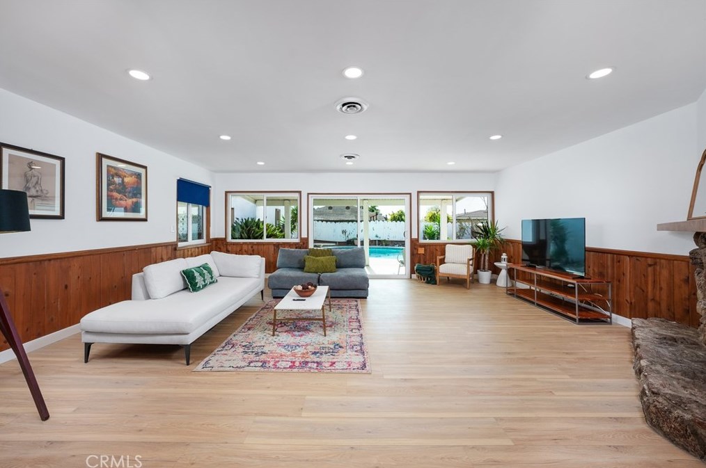11842 Dorada Ave, Garden Grove CA  92840-5501 exterior