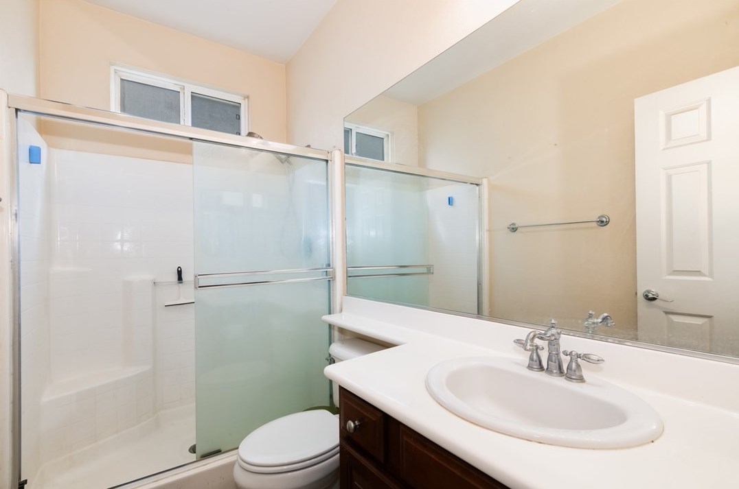 1550 Phoenix Dr, Beaumont CA  92223-7813 exterior