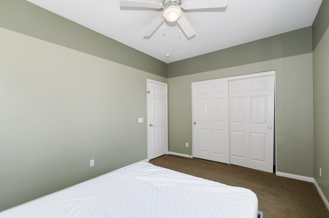 1550 Phoenix Dr, Beaumont CA  92223-7813 exterior