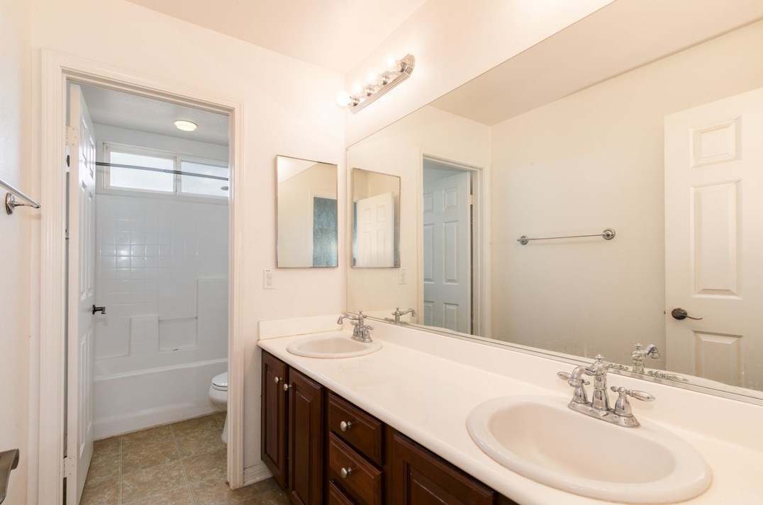 1550 Phoenix Dr, Beaumont CA  92223-7813 exterior