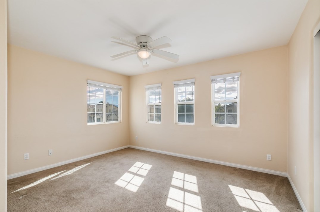 1550 Phoenix Dr, Beaumont CA  92223-7813 exterior