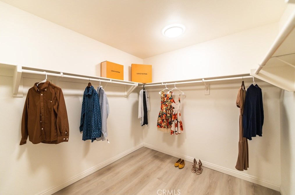 15657 Fontlee Ln, Fontana CA  92335-5480 exterior