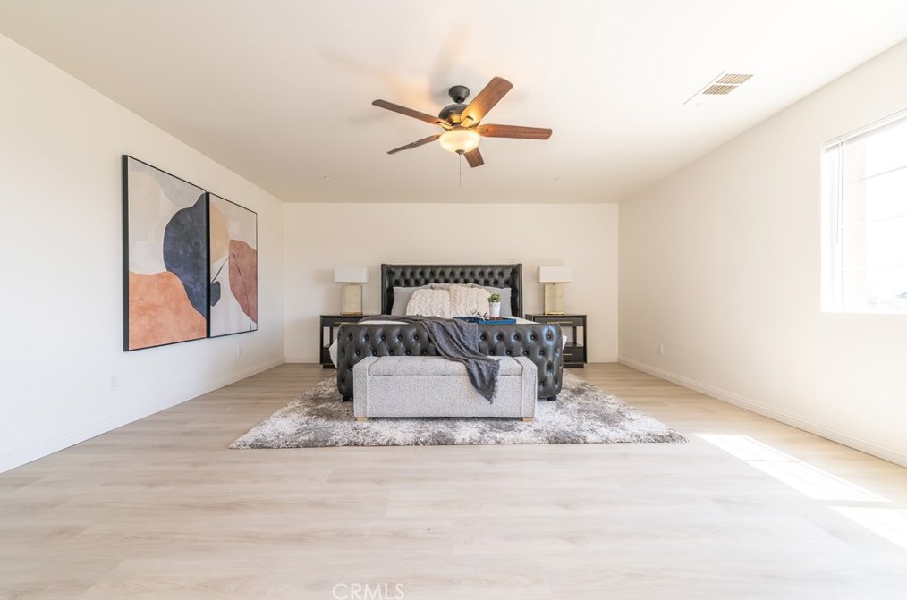 15657 Fontlee Ln, Fontana CA  92335-5480 exterior