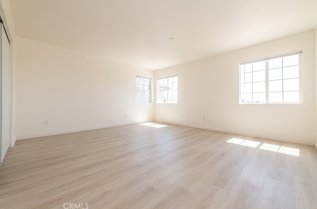 15657 Fontlee Ln, Fontana CA  92335-5480 exterior