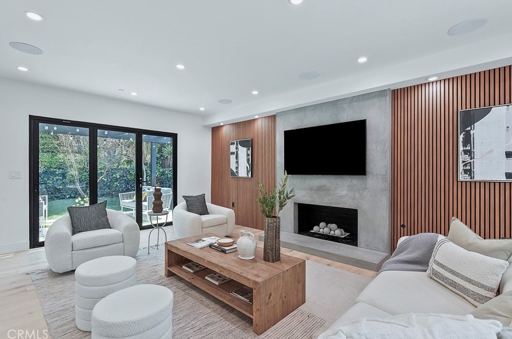411 26th St, Santa Monica CA  90402-3105 exterior