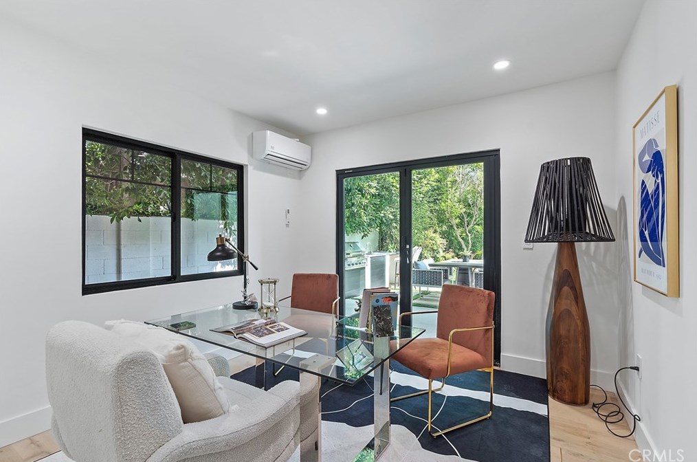 411 26th St, Santa Monica CA  90402-3105 exterior